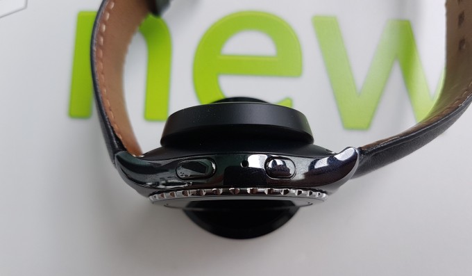 Review Samsung Gear S2 Classic Review Samsung Gear S2 Classic samsung gear featured-review
