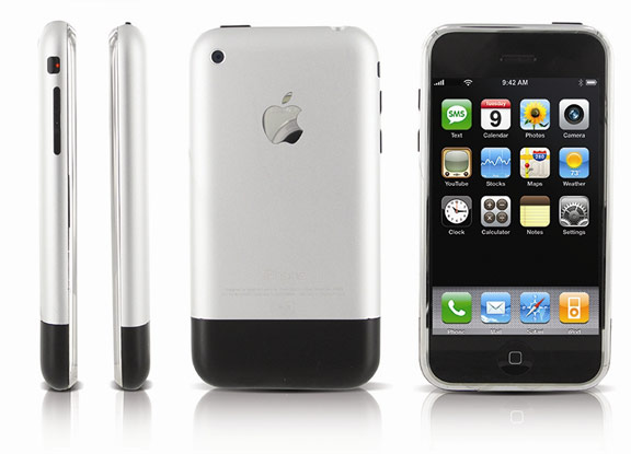 Steve Jobs anunța cu 10 ani în urmă primul iPhone, în cadrul unui eveniment Steve Jobs anunța cu 10 ani în urmă primul iPhone, în cadrul unui eveniment iphone