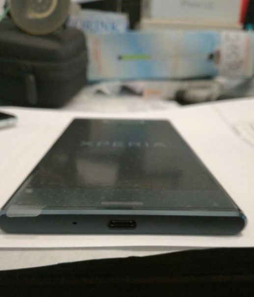Prototip Sony Xperia XZ Premium găsit la amanet în țara noastră Prototip Sony Xperia XZ Premium găsit la amanet în țara noastră xperia sony premium