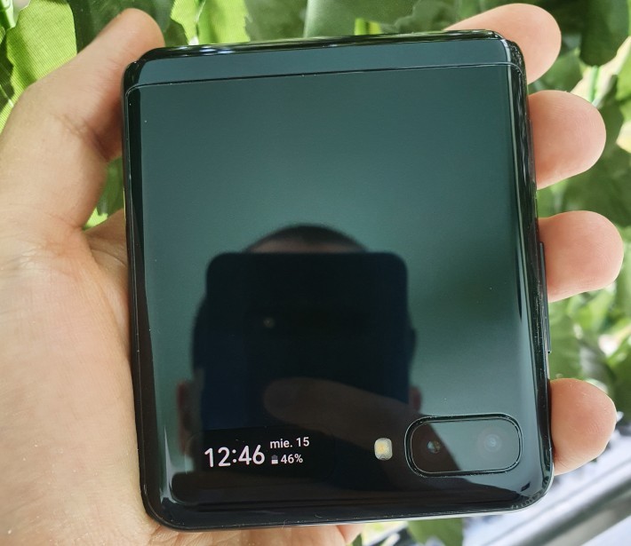 Review Samsung Galaxy Z Flip Review Samsung Galaxy Z Flip zflip samsung galaxy featured-review