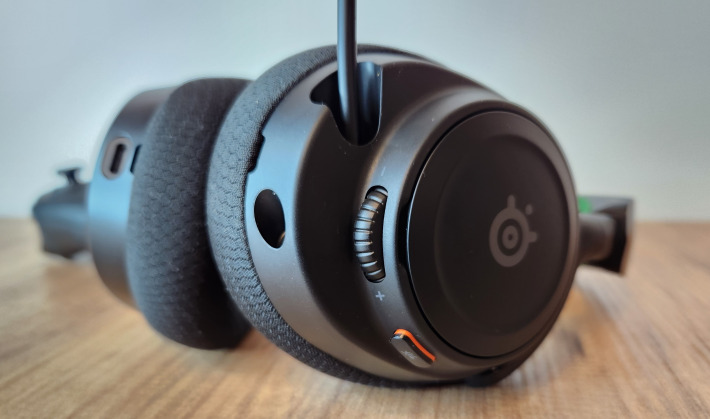 Review SteelSeries Arctis Nova 7X xbox gaming featured-review casti audio 